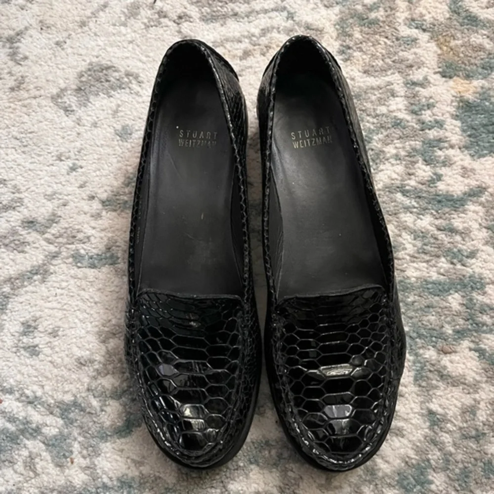 Stuart Weitzman Black Faux Leather Snakeskin Print Loafers Size 7.5